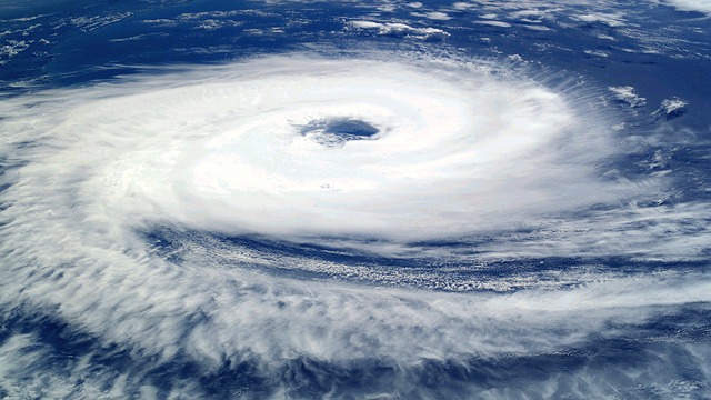 tropical-cyclone-catarina-1167137_640